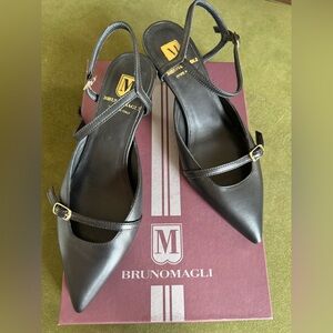 M by Bruno Magli Roma Black Leather Pumps